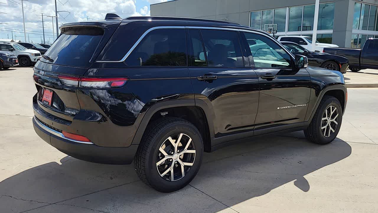 Thumbnail: 2025 Jeep Grand Cherokee - 8