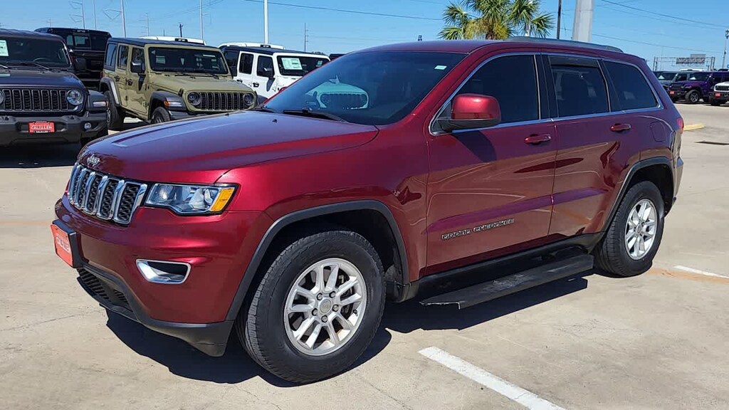 Used 2019 Jeep Grand Cherokee Laredo SUV