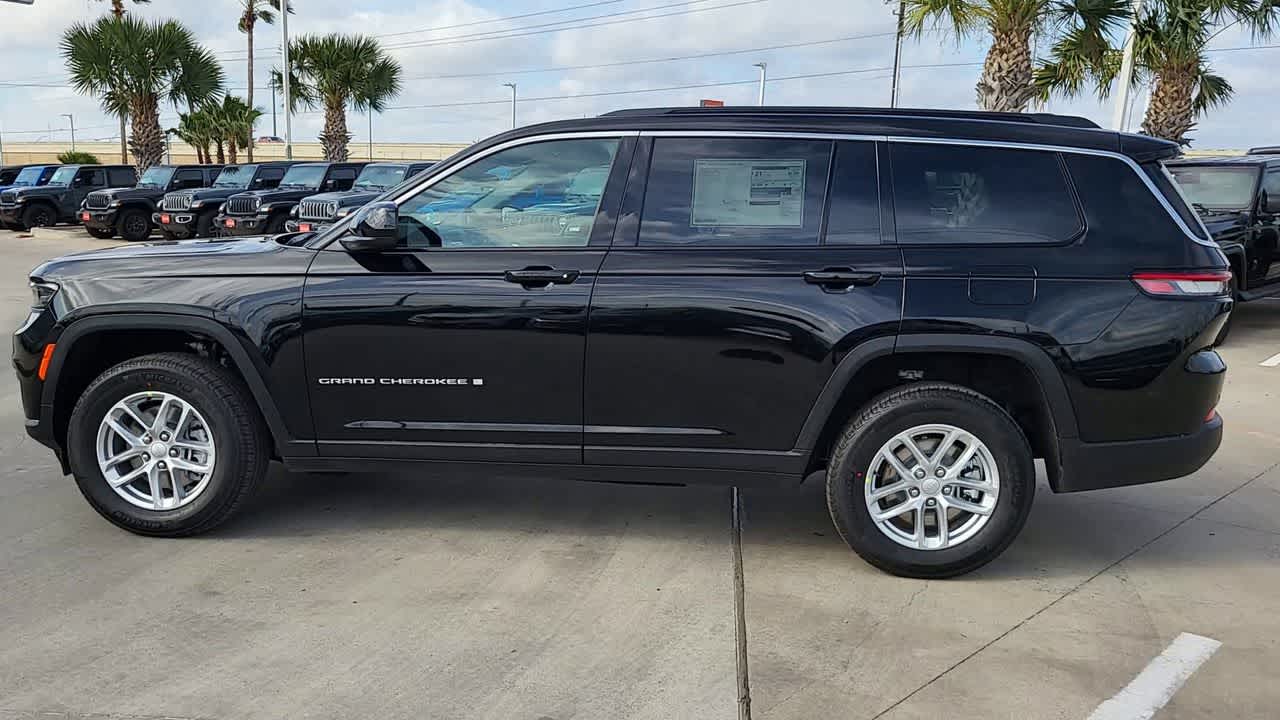 Thumbnail: 2026 Jeep Grand Cherokee - 5