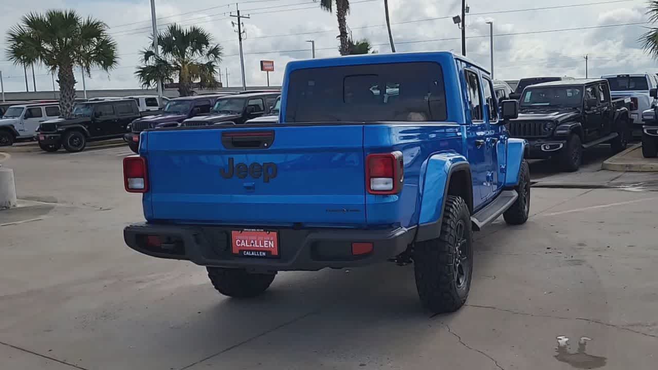 Thumbnail: 2026 Jeep Gladiator - 7