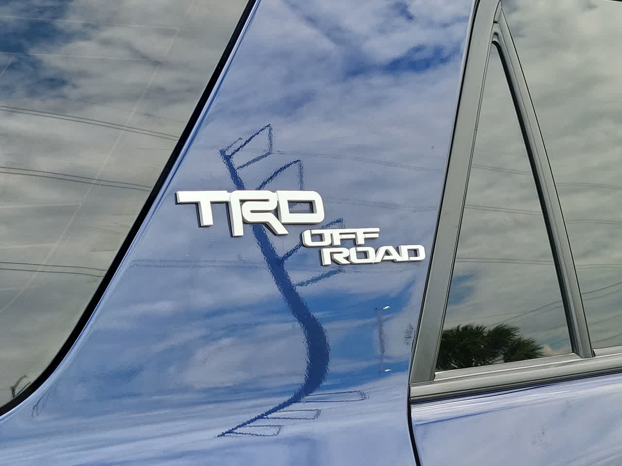 Thumbnail: 2021 Toyota 4Runner - 15
