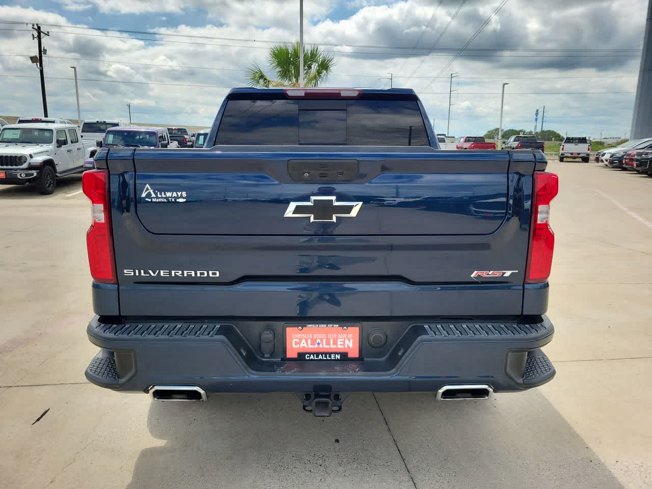 Thumbnail: 2022 Chevrolet Silverado 1500 - 13