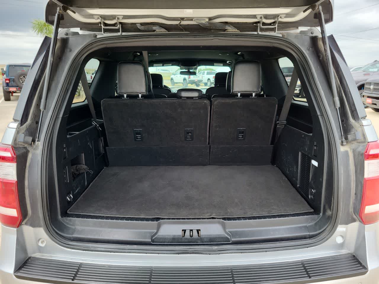 Thumbnail: 2021 Ford Expedition MAX - 27