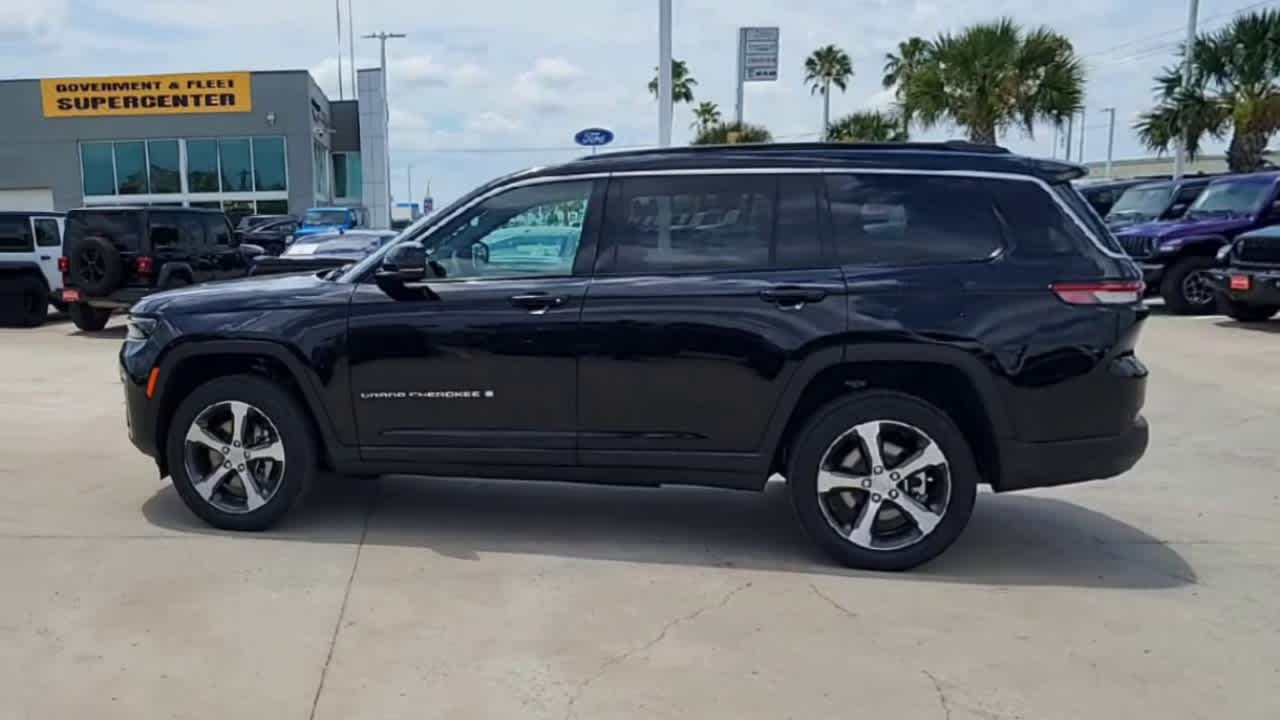 Thumbnail: 2026 Jeep Grand Cherokee - 5