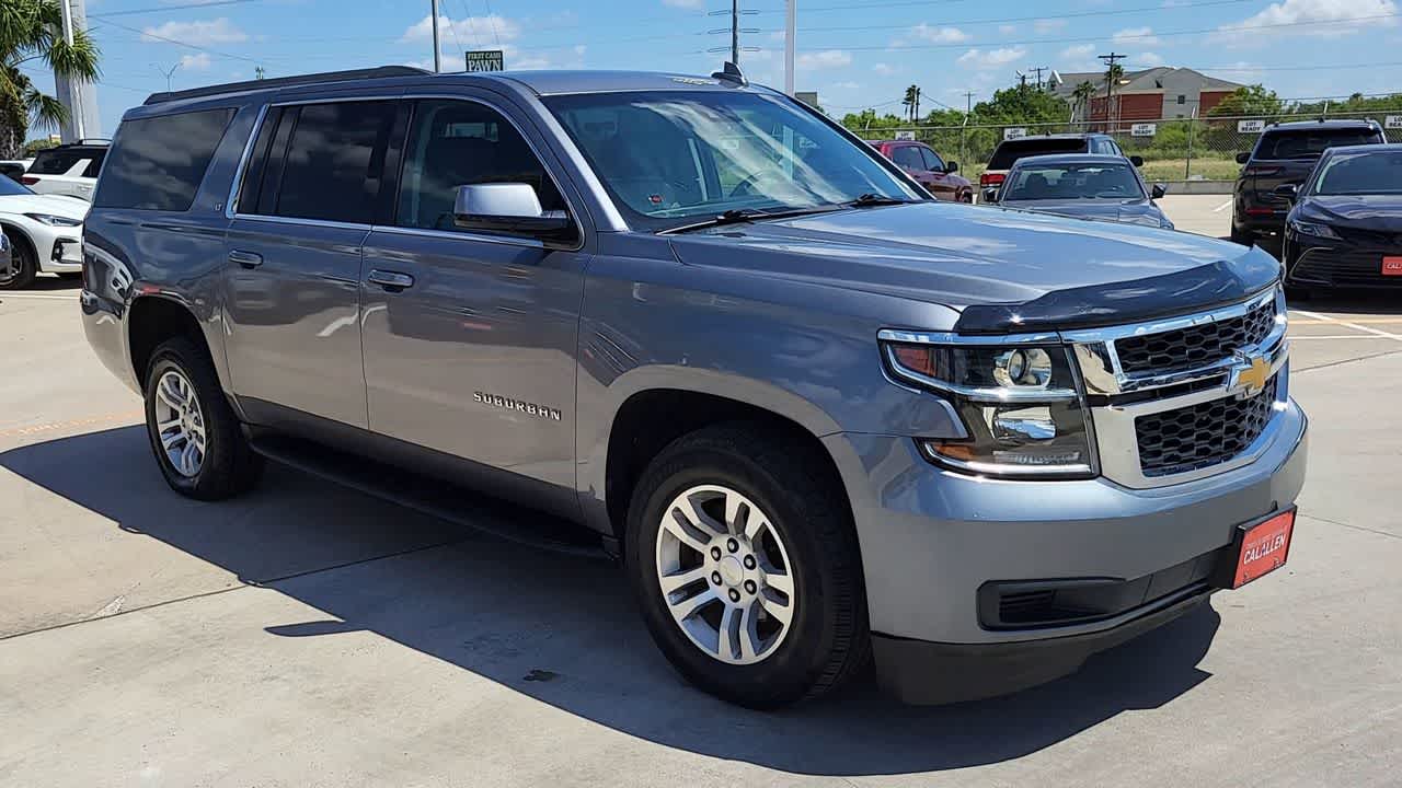 2019 Chevrolet Suburban LT photo 2