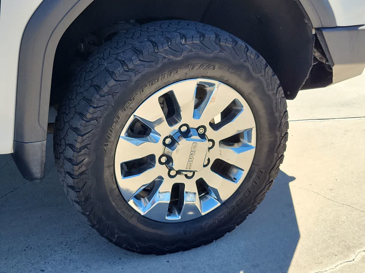 Thumbnail: 2020 GMC Sierra 2500 - 16