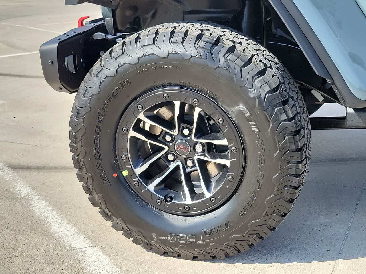 Thumbnail: 2025 Jeep Wrangler - 16