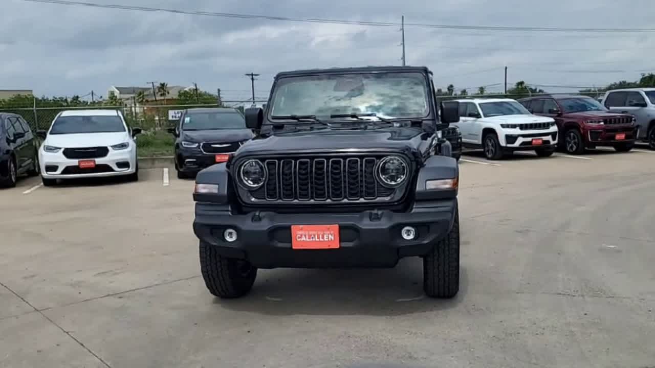 Thumbnail: 2026 Jeep Wrangler - 3