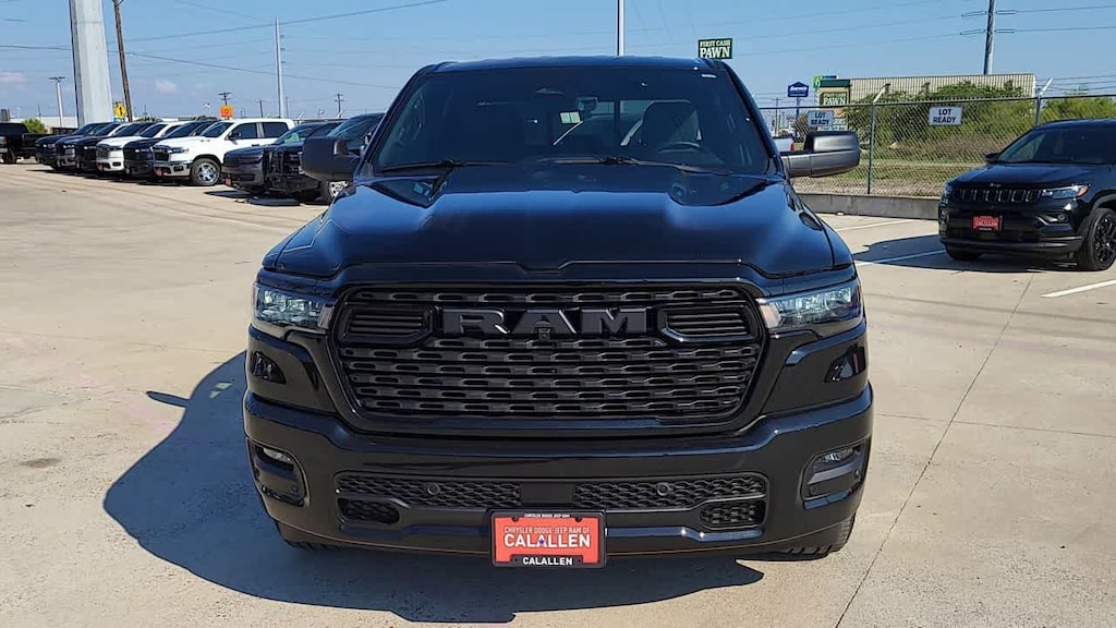 New 2025 Ram 1500 TRADESMAN CREW CAB 4X2 5'7 BOX Pickup