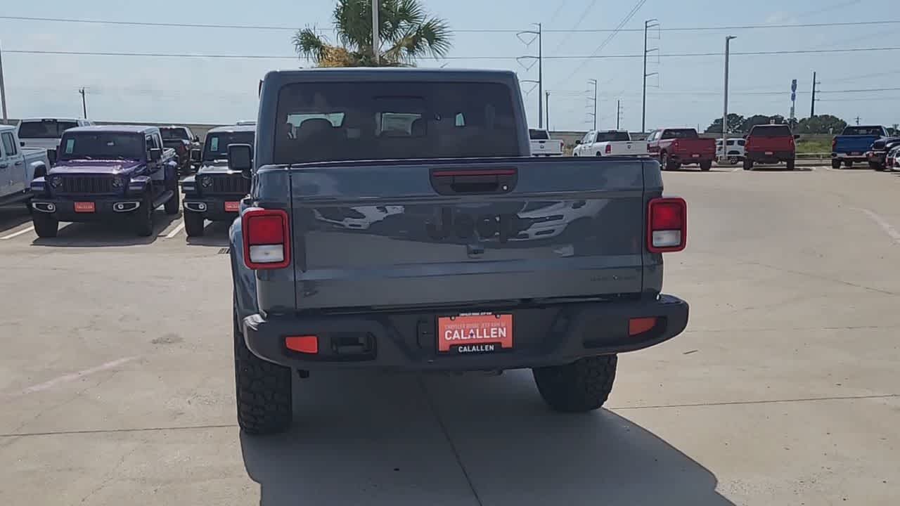Thumbnail: 2026 Jeep Gladiator - 6