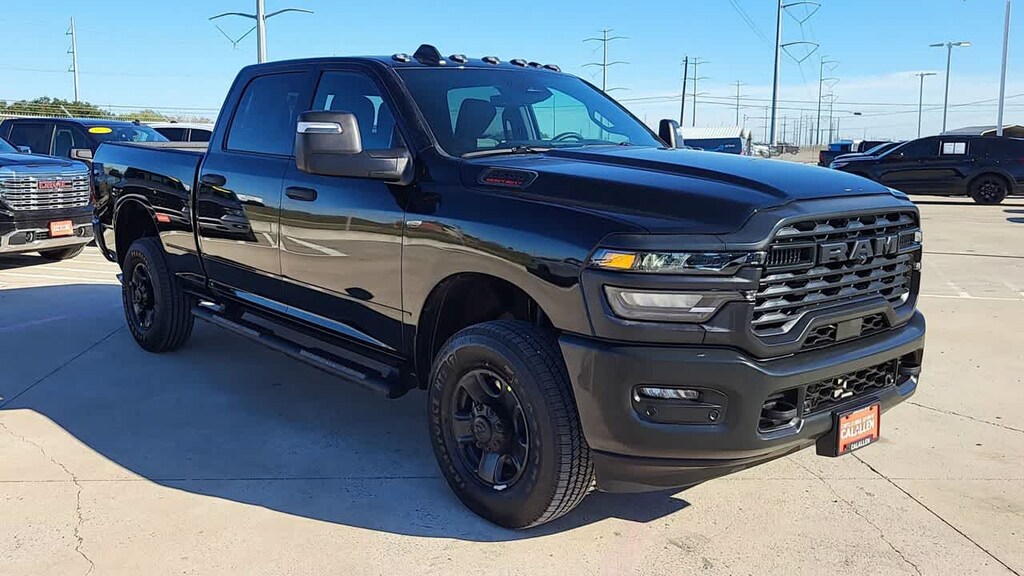 New 2026 Ram 2500 TRADESMAN CREW CAB 4X4 6'4 BOX Pickup