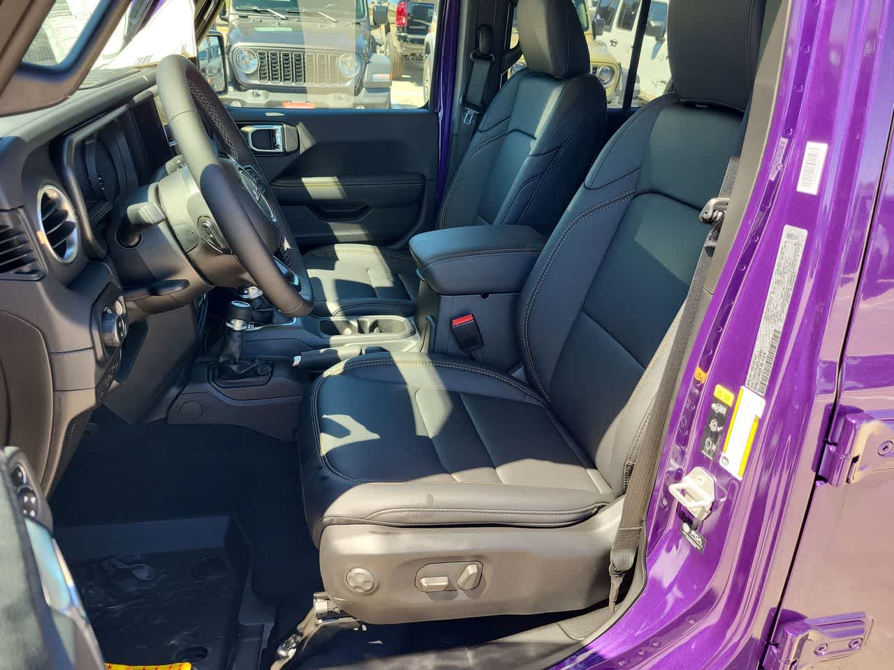 Thumbnail: 2026 Jeep Gladiator - 19