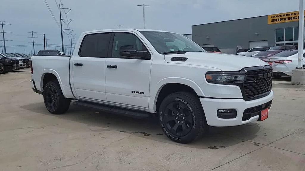 New 2026 Ram 1500 LONE STAR CREW CAB 4X2 5'7 BOX Pickup