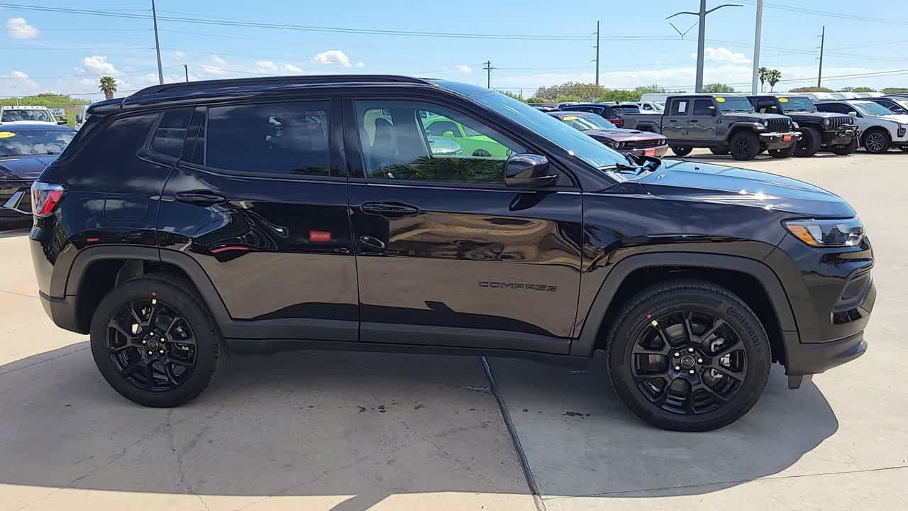Thumbnail: 2026 Jeep Compass - 9