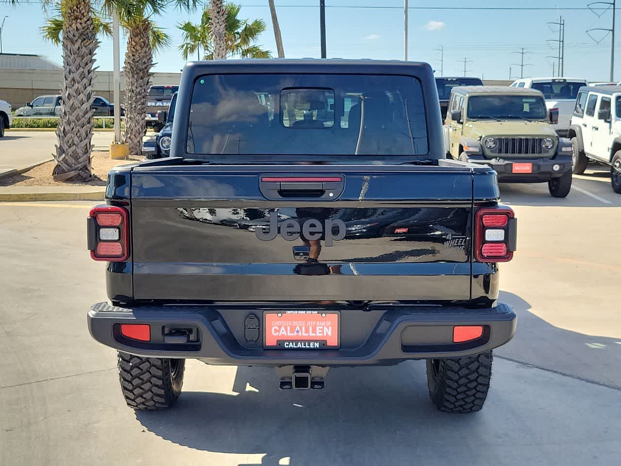 Thumbnail: 2026 Jeep Gladiator - 13