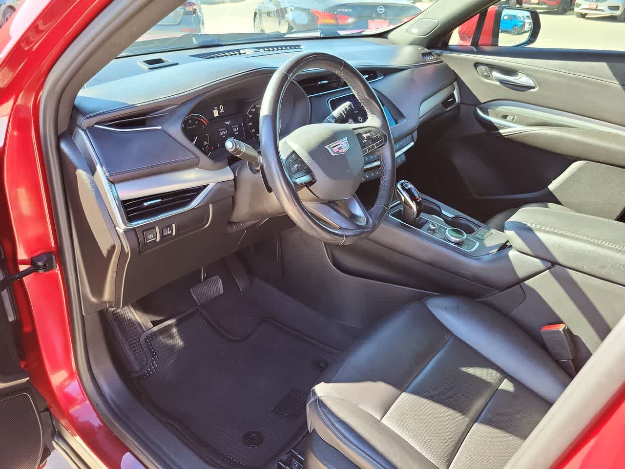 Thumbnail: 2023 Cadillac XT4 - 10