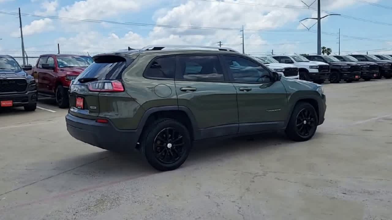 Thumbnail: 2020 Jeep Cherokee - 8