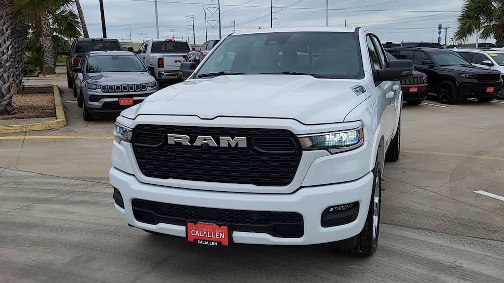 New 2026 Ram 1500 LONE STAR CREW CAB 4X4 5'7 BOX Pickup