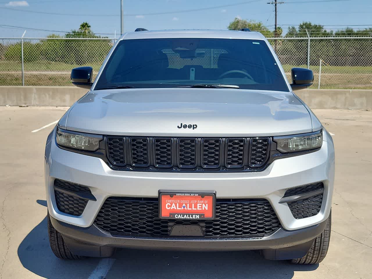 Thumbnail: 2025 Jeep Grand Cherokee - 14