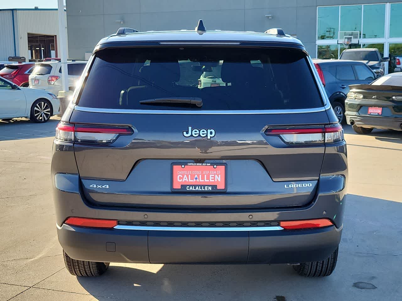 Thumbnail: 2025 Jeep Grand Cherokee - 13