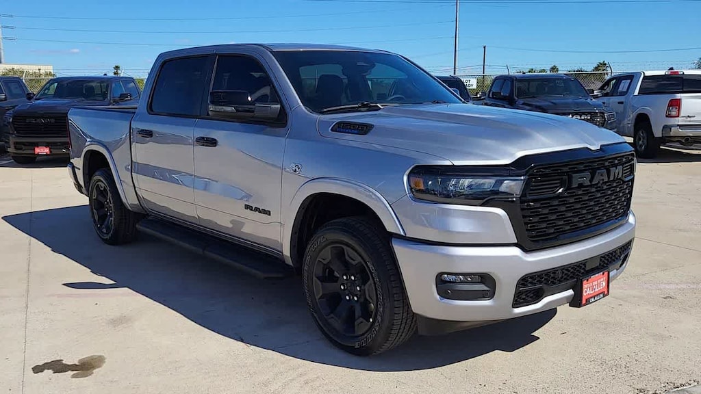 New 2026 Ram 1500 LONE STAR CREW CAB 4X4 5'7 BOX Pickup