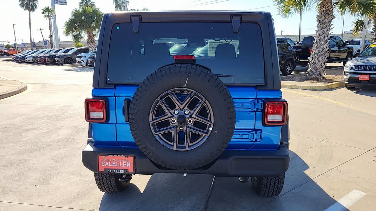 Thumbnail: 2026 Jeep Wrangler - 7