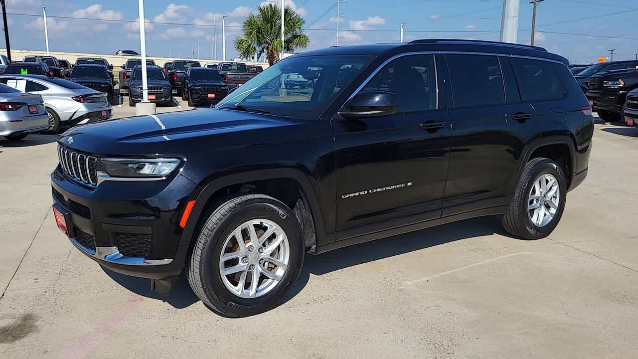 Thumbnail: 2023 Jeep Grand Cherokee - 4