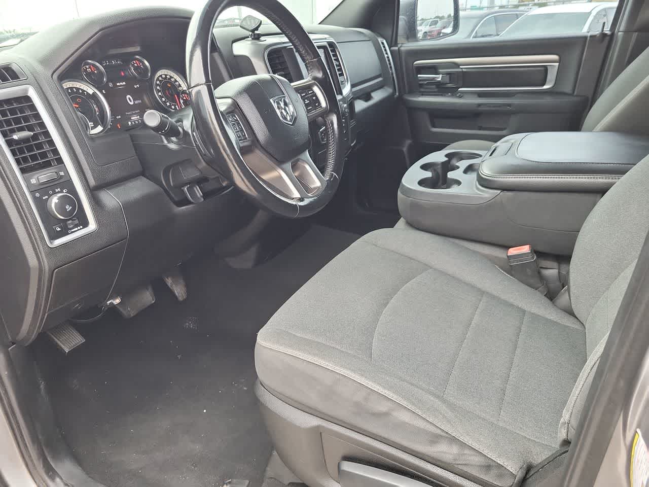 Thumbnail: 2021 RAM 1500 Classic - 10