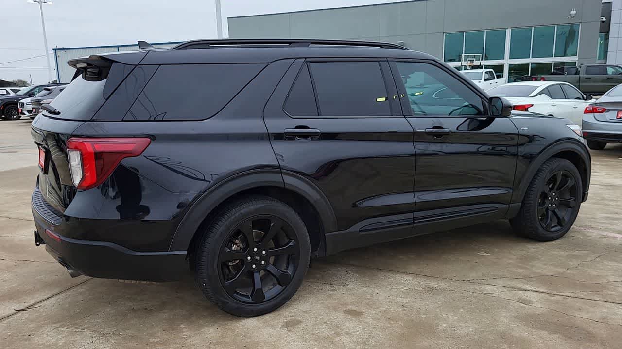 Thumbnail: 2023 Ford Explorer - 8