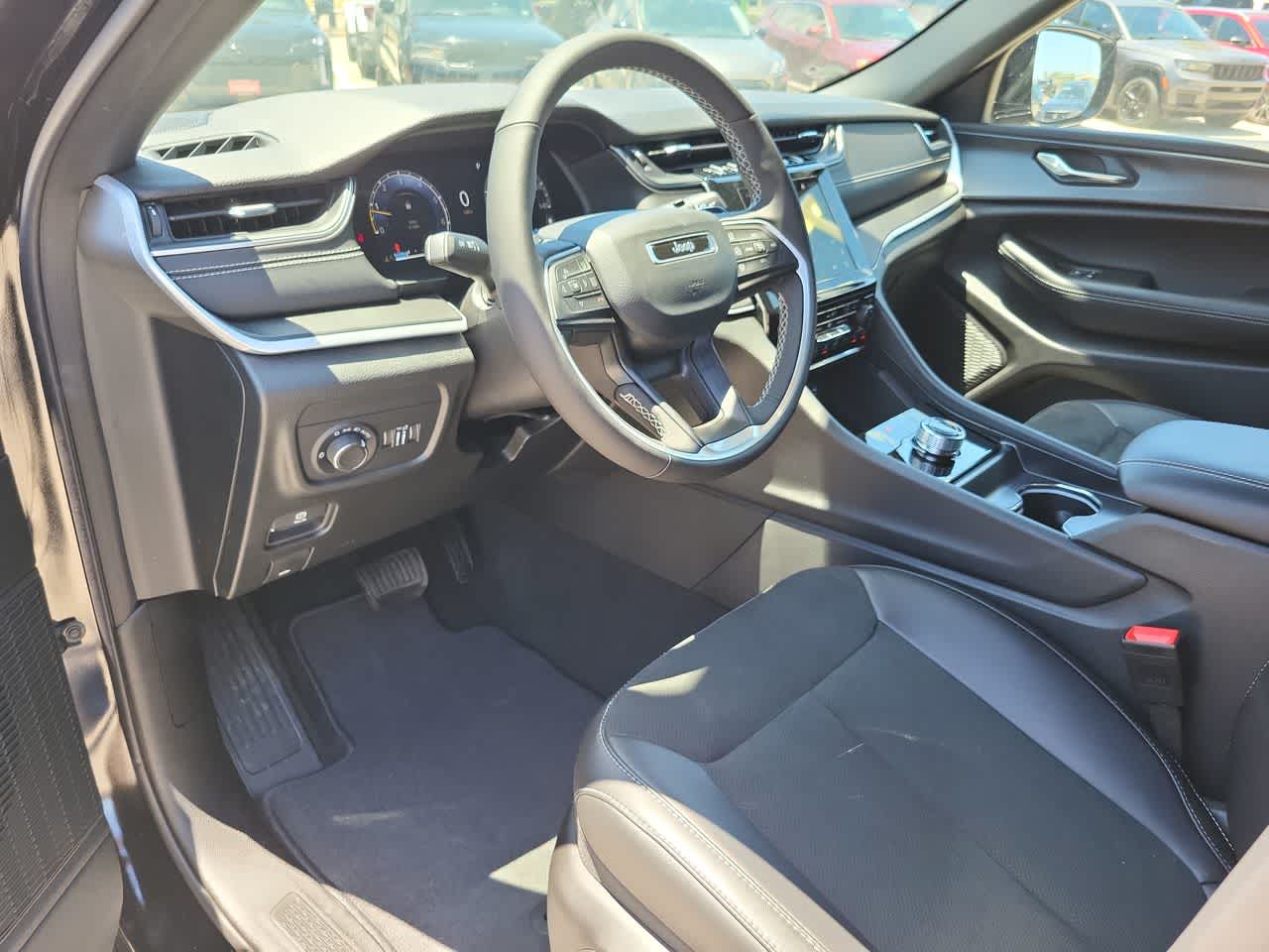 Thumbnail: 2025 Jeep Grand Cherokee - 10