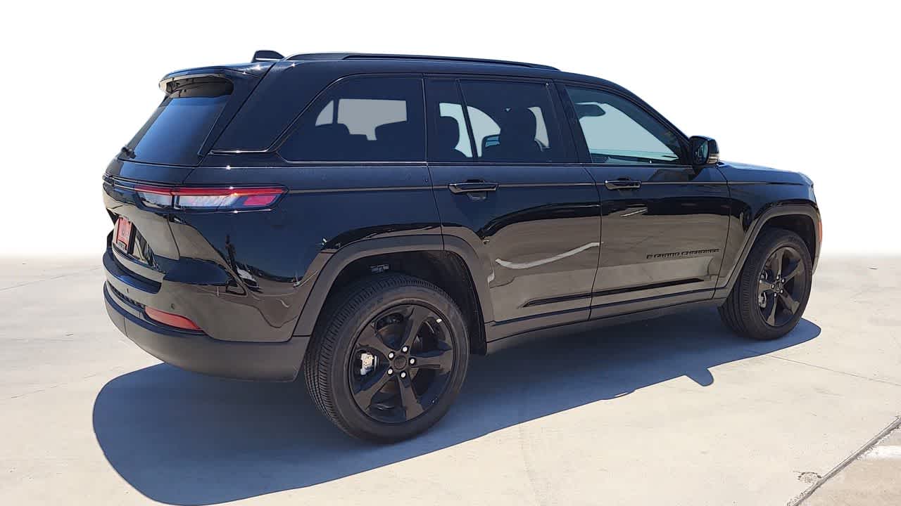 Thumbnail: 2025 Jeep Grand Cherokee - 8