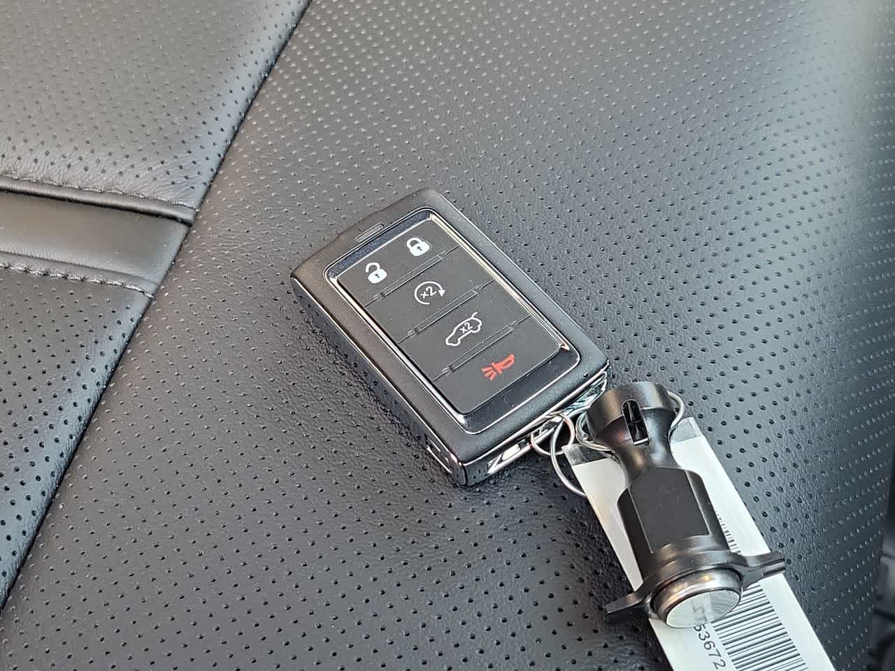 Thumbnail: 2025 Jeep Grand Cherokee - 28