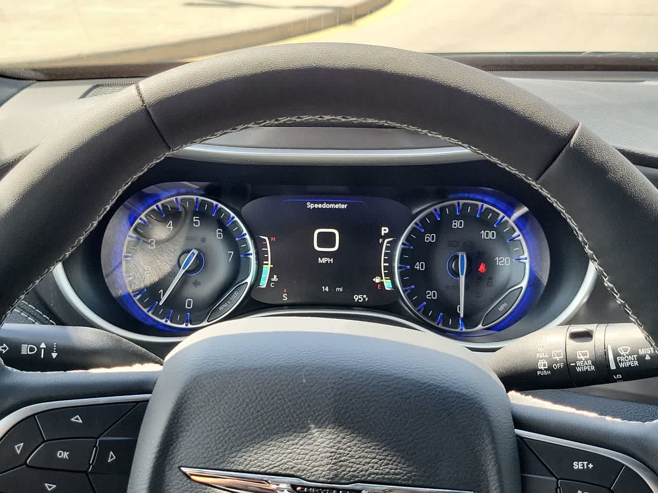 Thumbnail: 2026 Chrysler Pacifica - 26