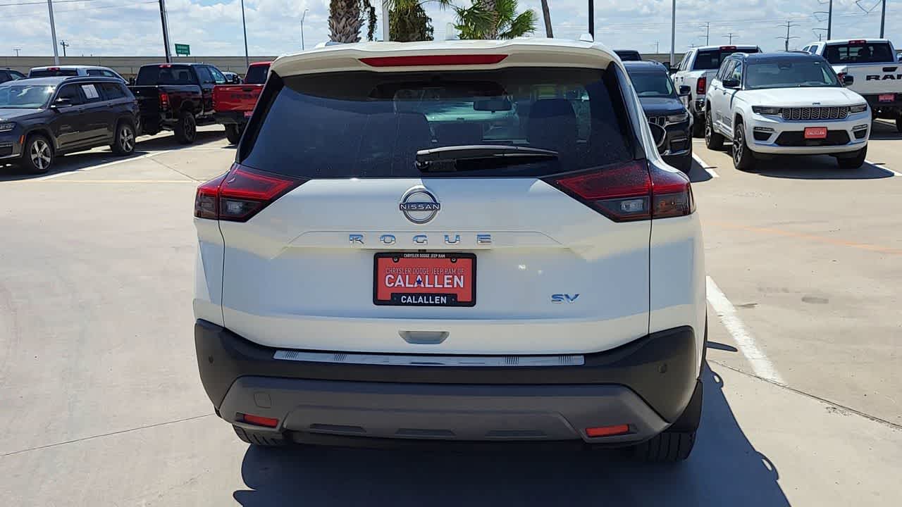 Thumbnail: 2023 Nissan Rogue - 7