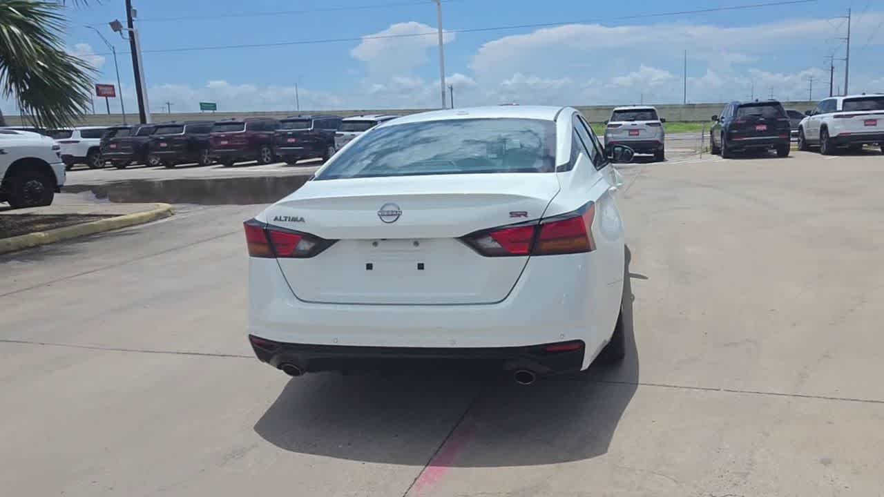 Thumbnail: 2024 Nissan Altima - 7