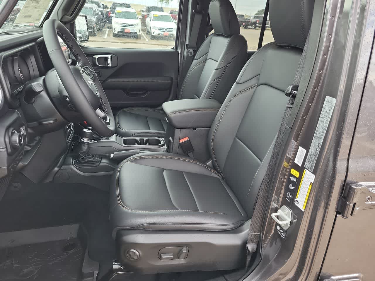 Thumbnail: 2025 Jeep Gladiator - 19