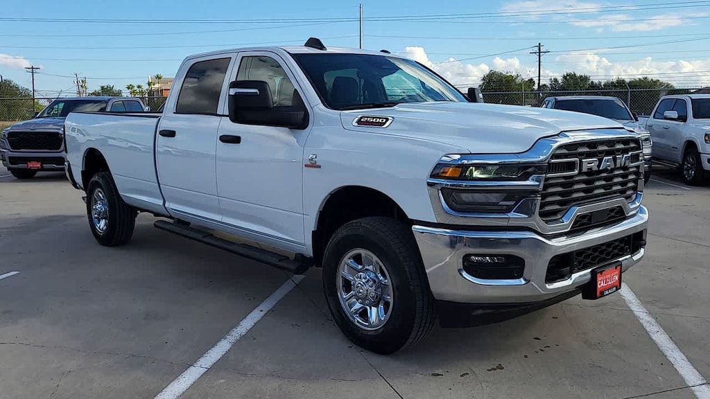 New 2025 Ram 2500 TRADESMAN CREW CAB 4X4 8' BOX Pickup