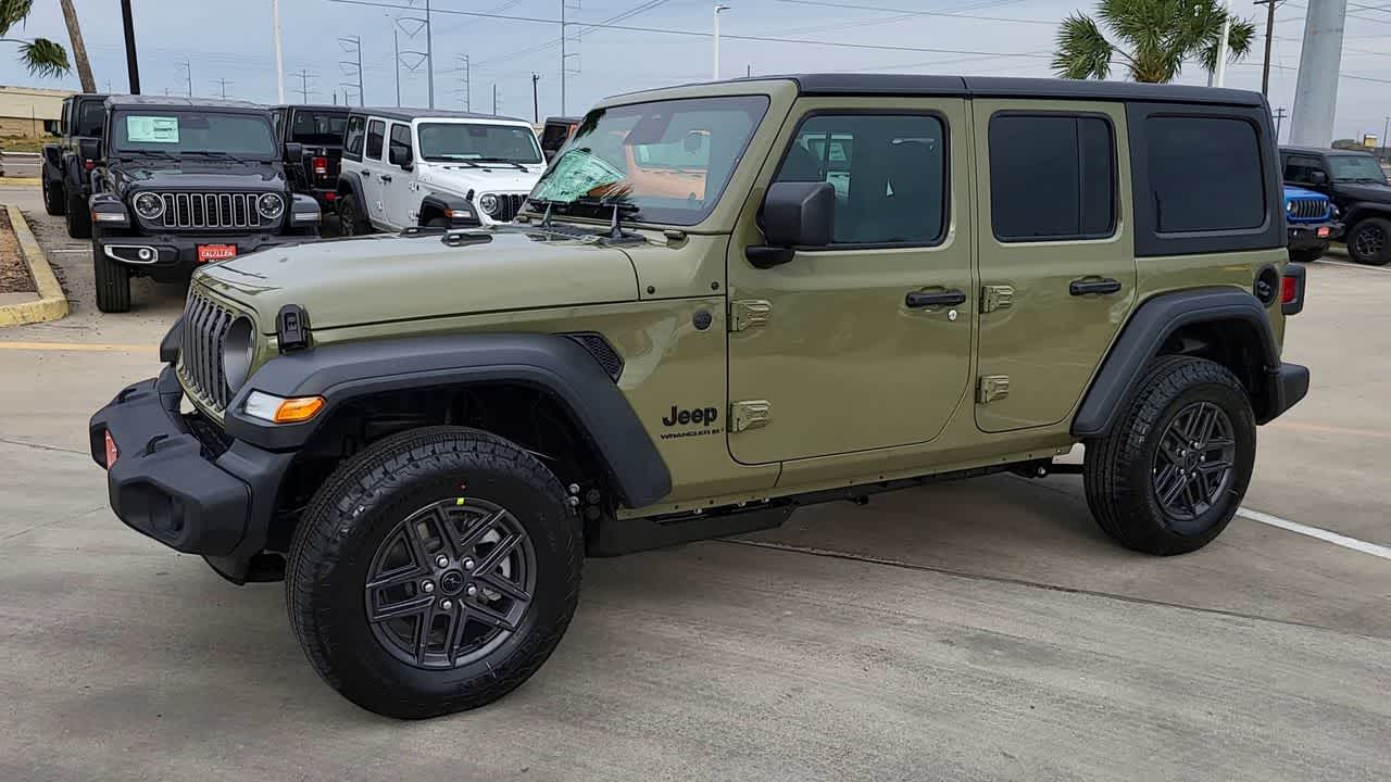 Thumbnail: 2026 Jeep Wrangler - 4