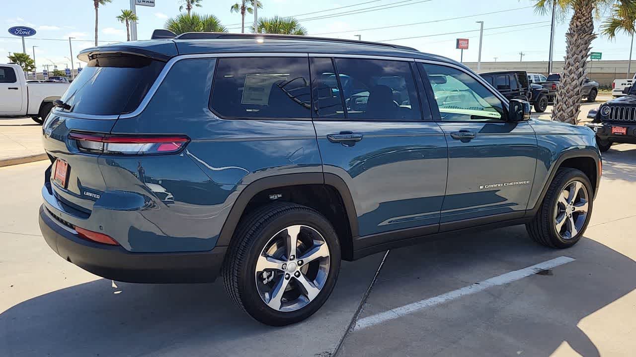 Thumbnail: 2026 Jeep Grand Cherokee - 8