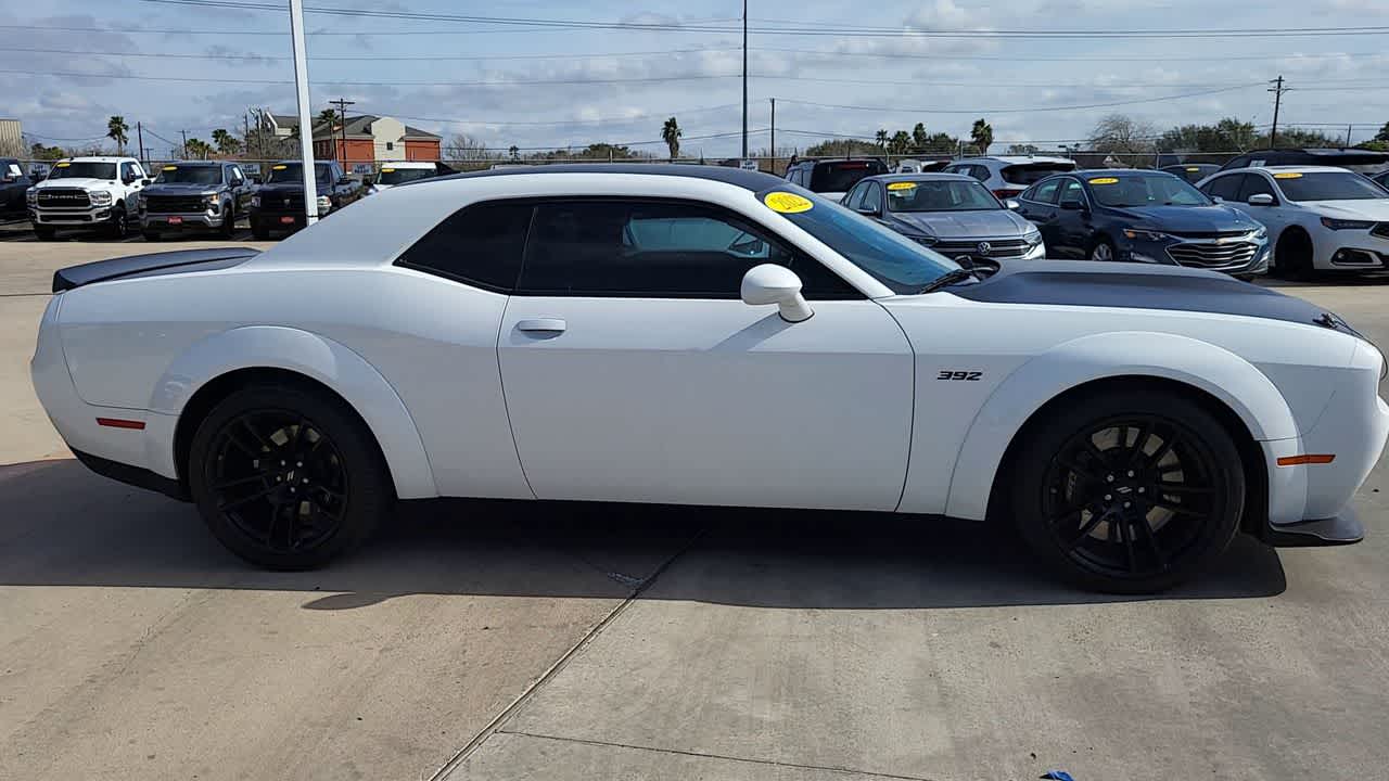 Thumbnail: 2022 Dodge Challenger - 9