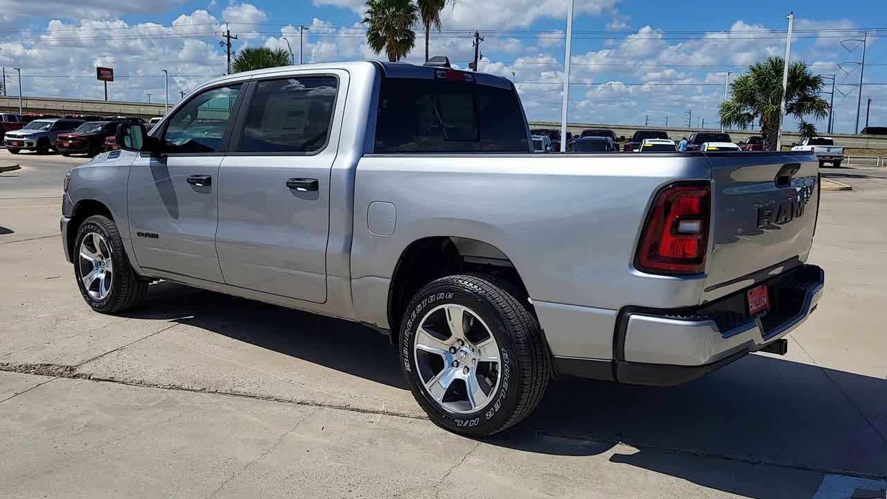 Thumbnail: 2025 RAM 1500 - 6