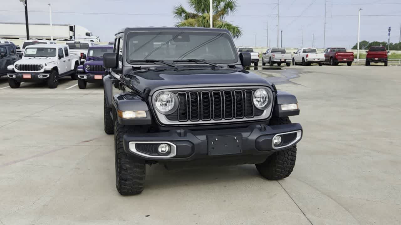 Thumbnail: 2025 Jeep Gladiator - 3