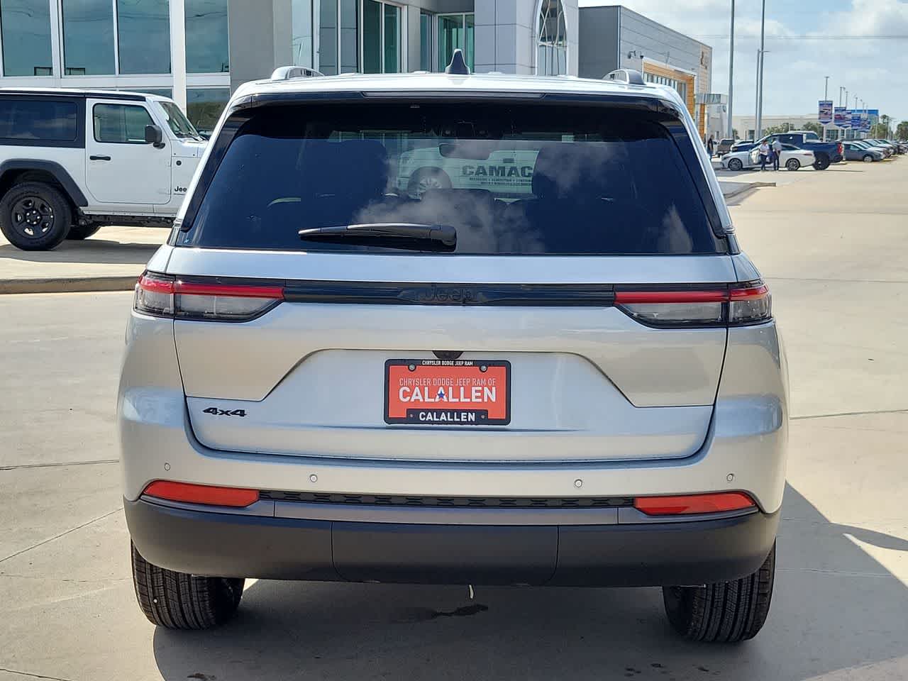 Thumbnail: 2026 Jeep Grand Cherokee - 13