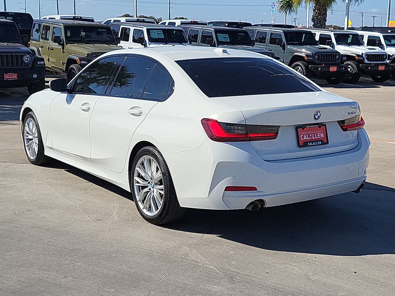 Thumbnail: 2023 BMW 3 Series - 12