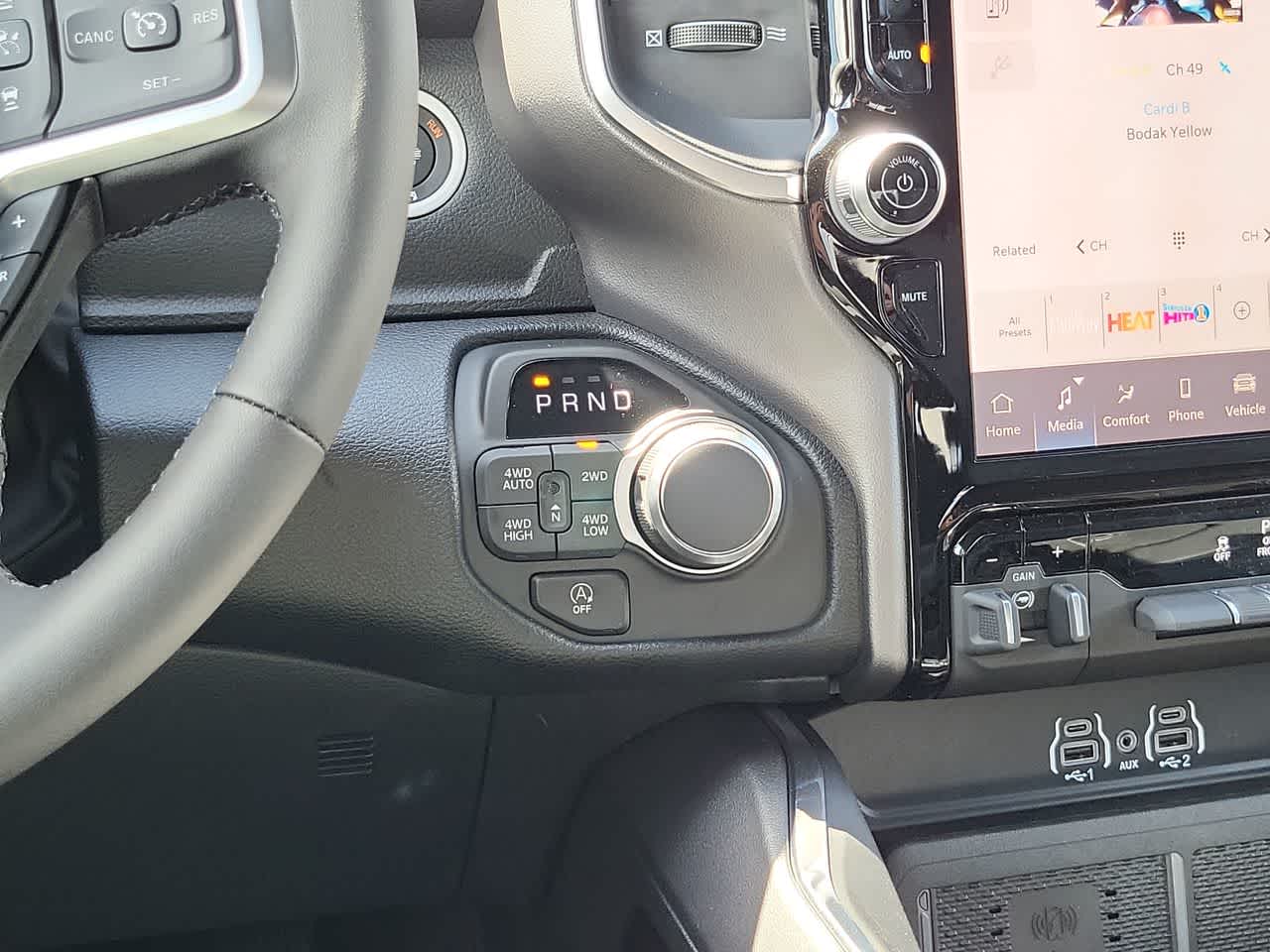 Thumbnail: 2026 RAM 1500 - 25