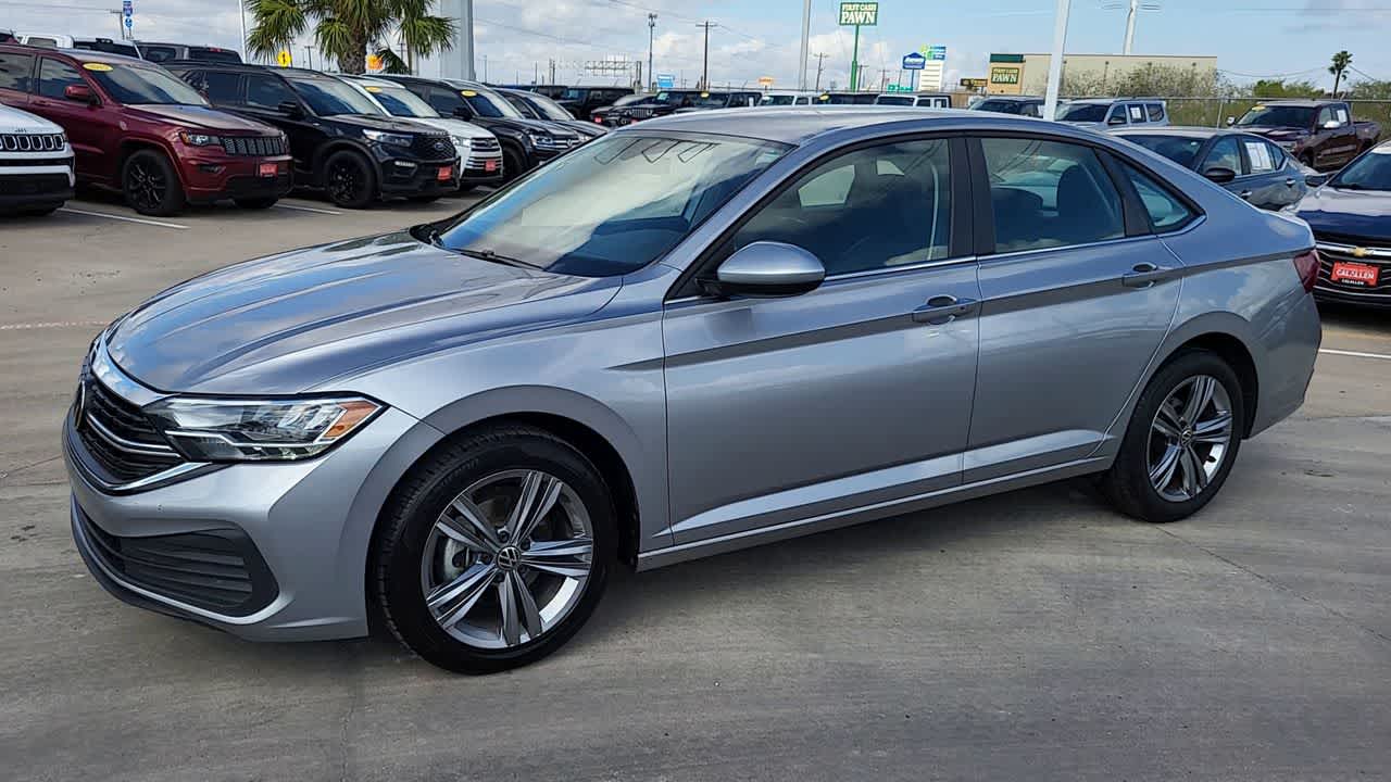 Thumbnail: 2024 Volkswagen Jetta - 4