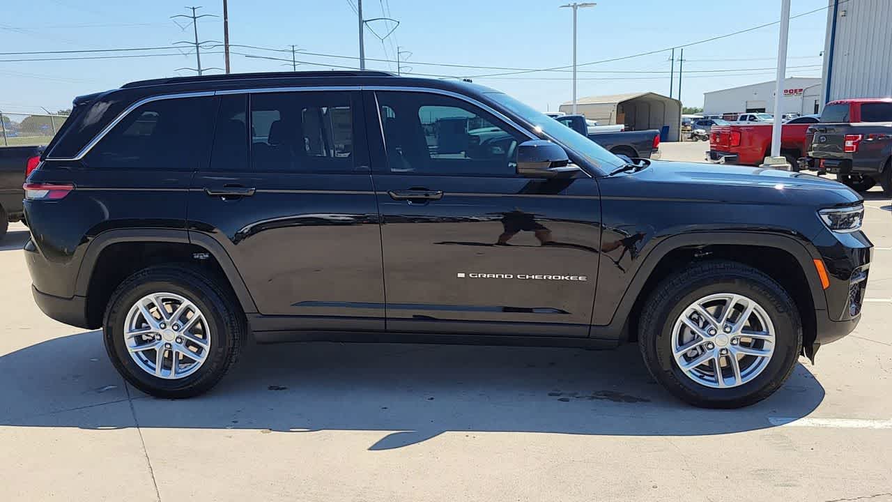 Thumbnail: 2025 Jeep Grand Cherokee - 9