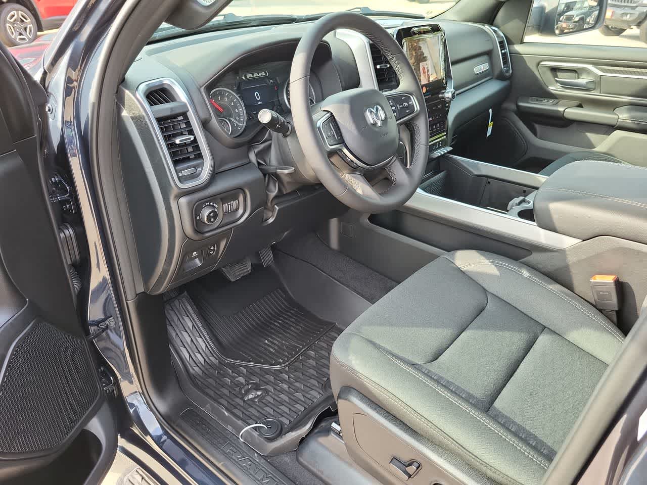 Thumbnail: 2026 RAM 1500 - 10