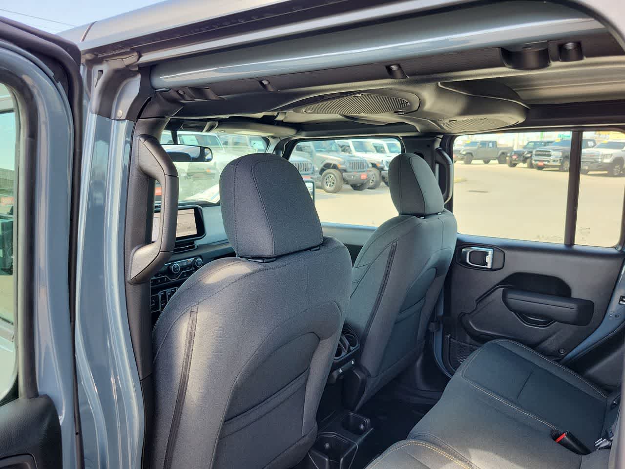 Thumbnail: 2026 Jeep Gladiator - 20