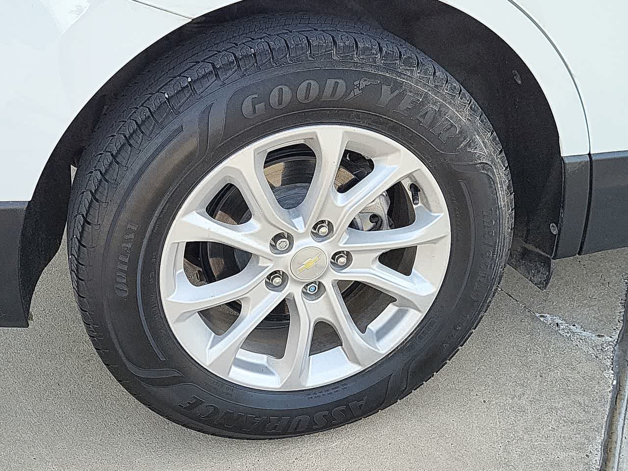 Thumbnail: 2021 Chevrolet Equinox - 16